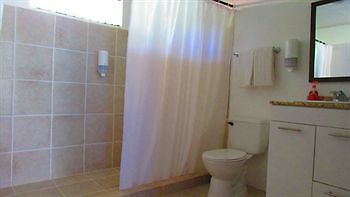 Jaco Lodge Quiet Hotel Bagian luar foto