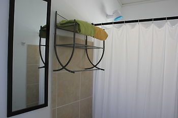 Jaco Lodge Quiet Hotel Bagian luar foto
