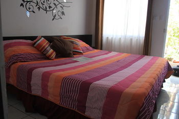 Jaco Lodge Quiet Hotel Bagian luar foto